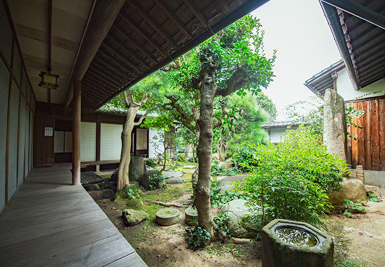 郷土館(旧島本陣)