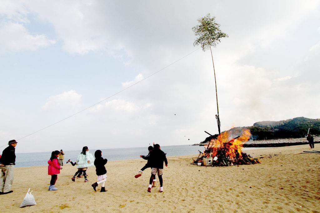 「とんど焼きの日」｜井上　雄次さん（愛媛県松山市）